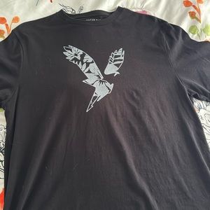 American Eagle L Shirt